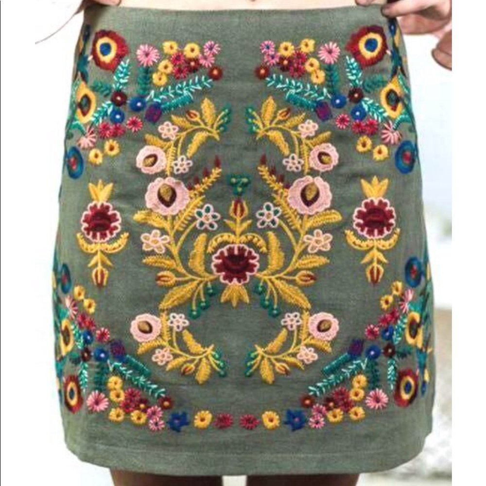 NWT Altar’d State embroidered skirt size medium